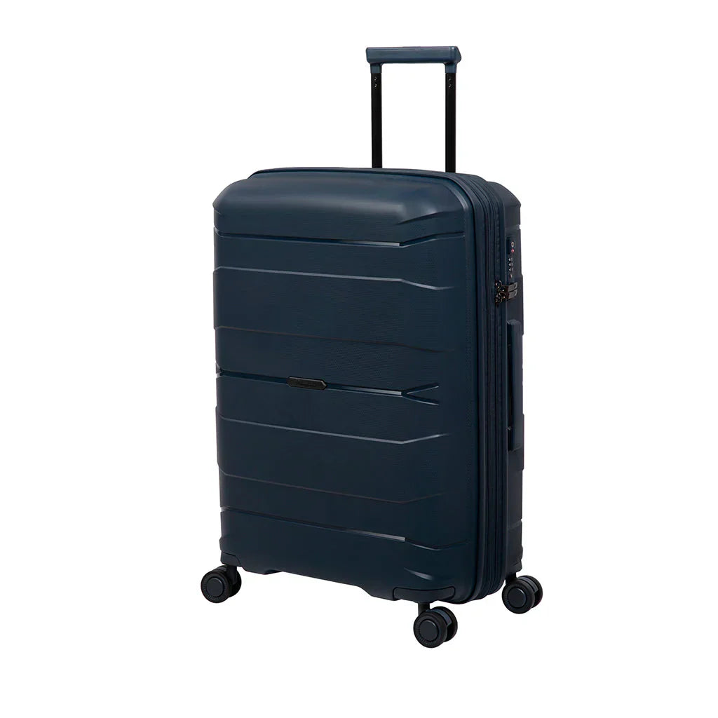 IT Momentous hard shell suitcase design with durable travel construction