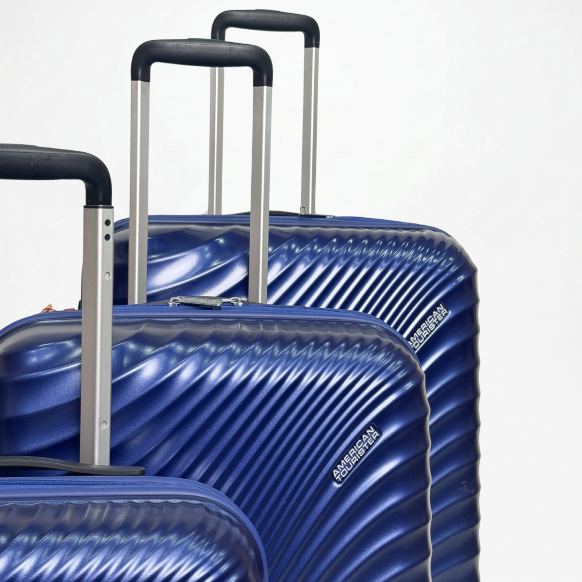 American Tourister 3-PC Set Interior Packing Space Karachi