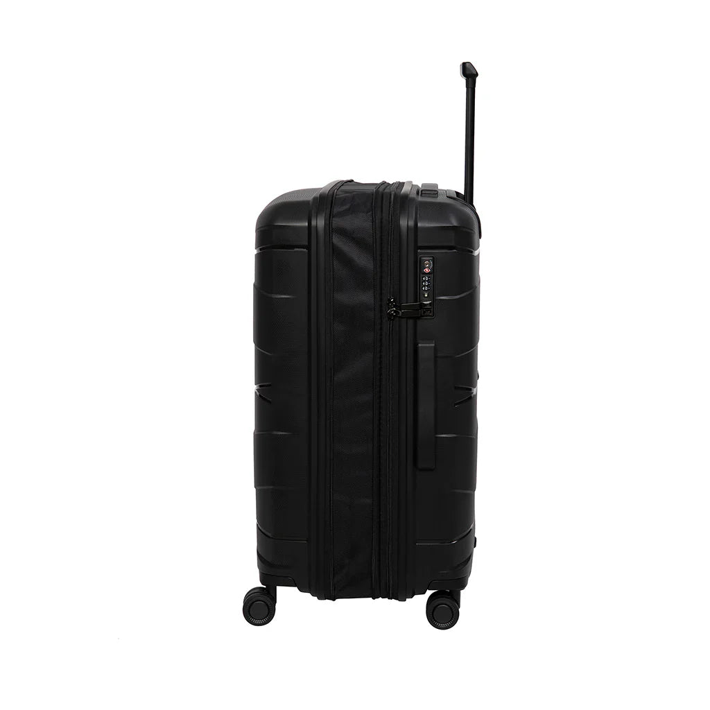 IT Momentous suitcase handle and premium luggage construction