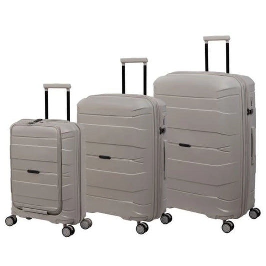IT Momentous 360 degree spinner wheels for smooth airport movement